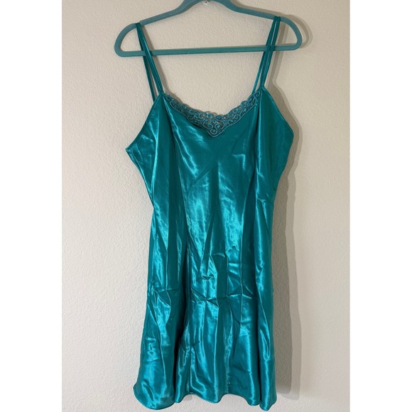 california dynasty Other - Vtg Expressions California Dynasty Teal Satin Lace Trim Chemise Large Coquette